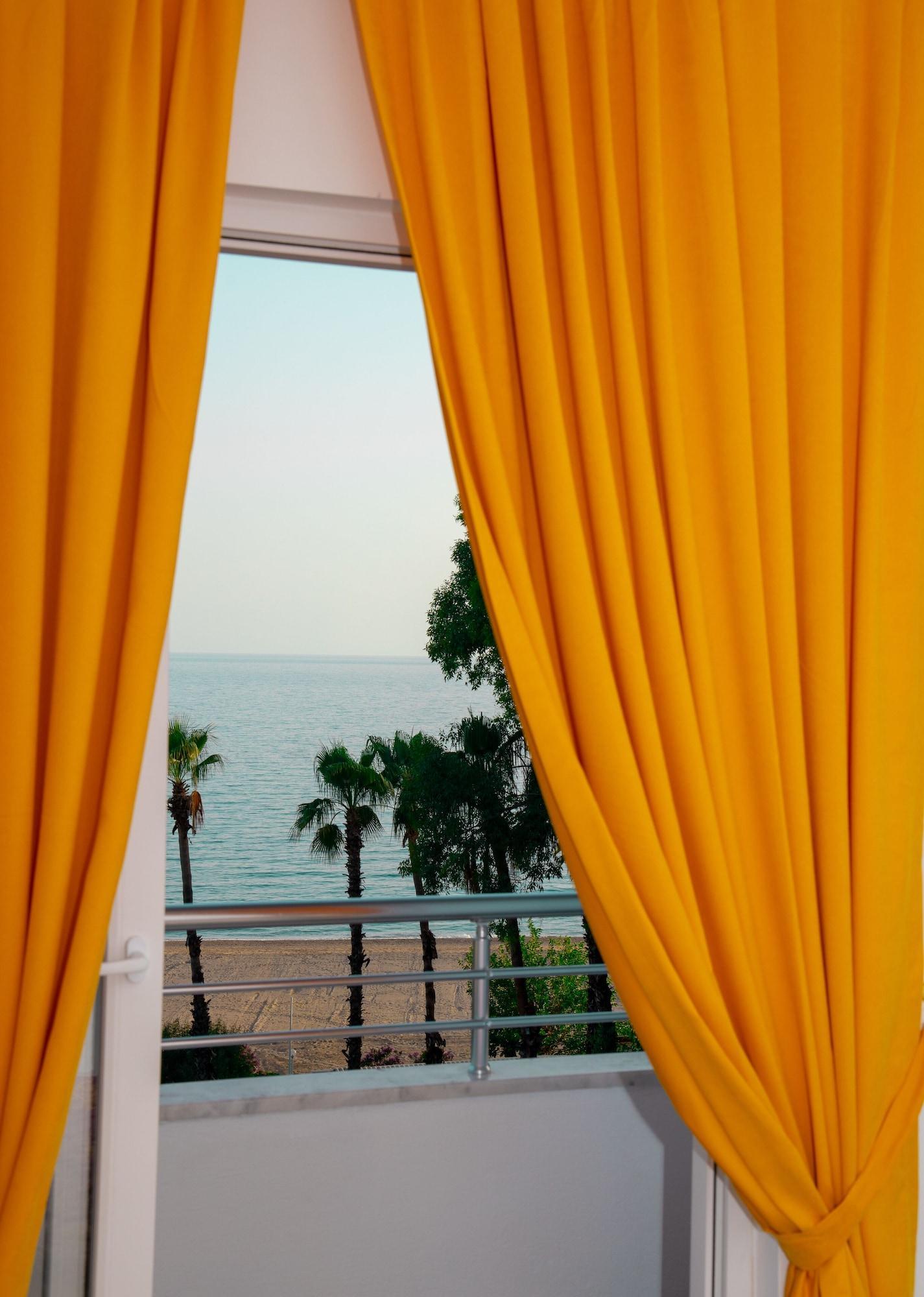 Aroma Butik Hotel Kizilot Exterior photo